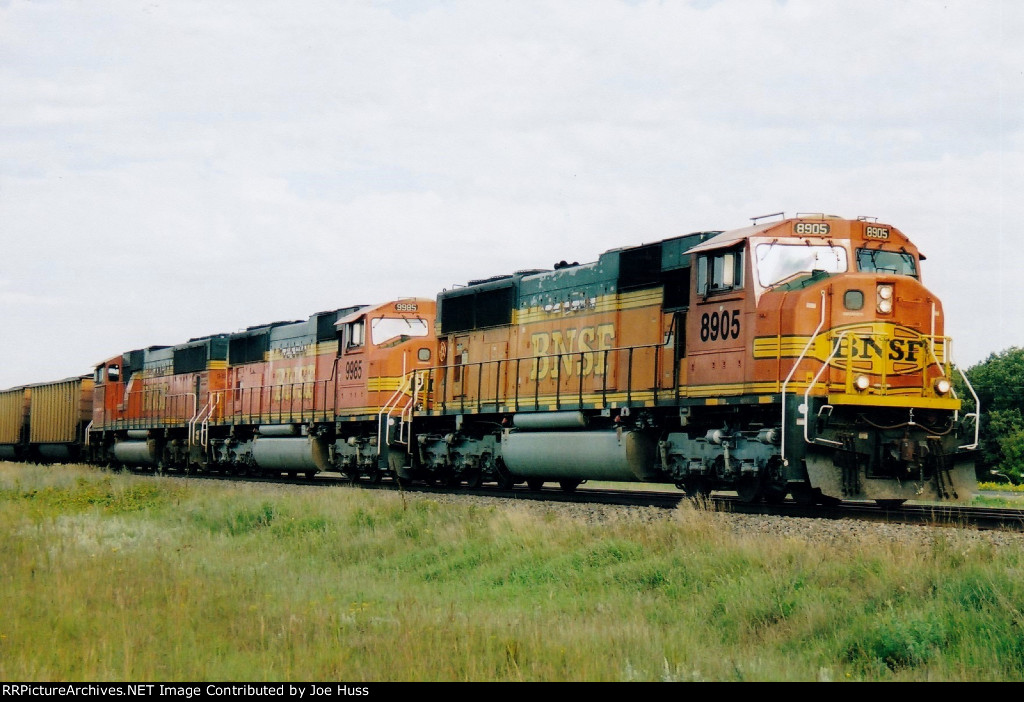 BNSF 8905 East